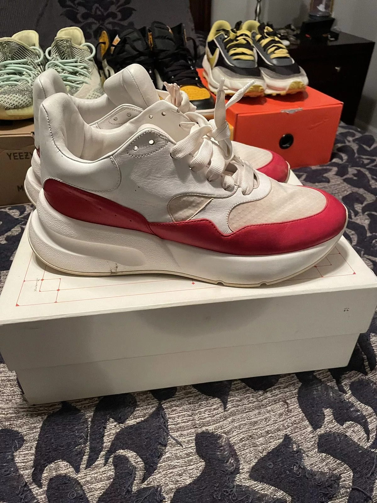 Alexander McQueen Low Top Sneakers Alexander McQueen sneaker Red