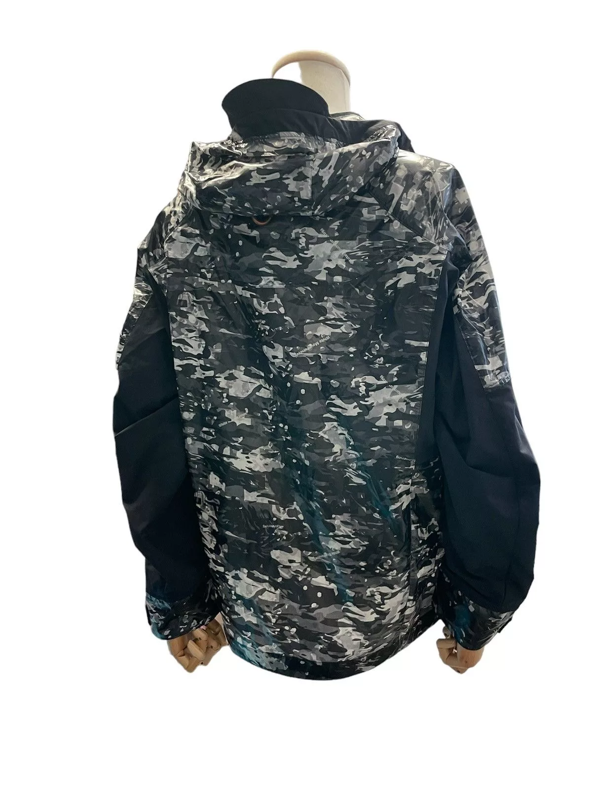 White Mountaineering Light Jackets White Mountaineering BLACK AND WHITE PRINTED ZIP UP HOODIE