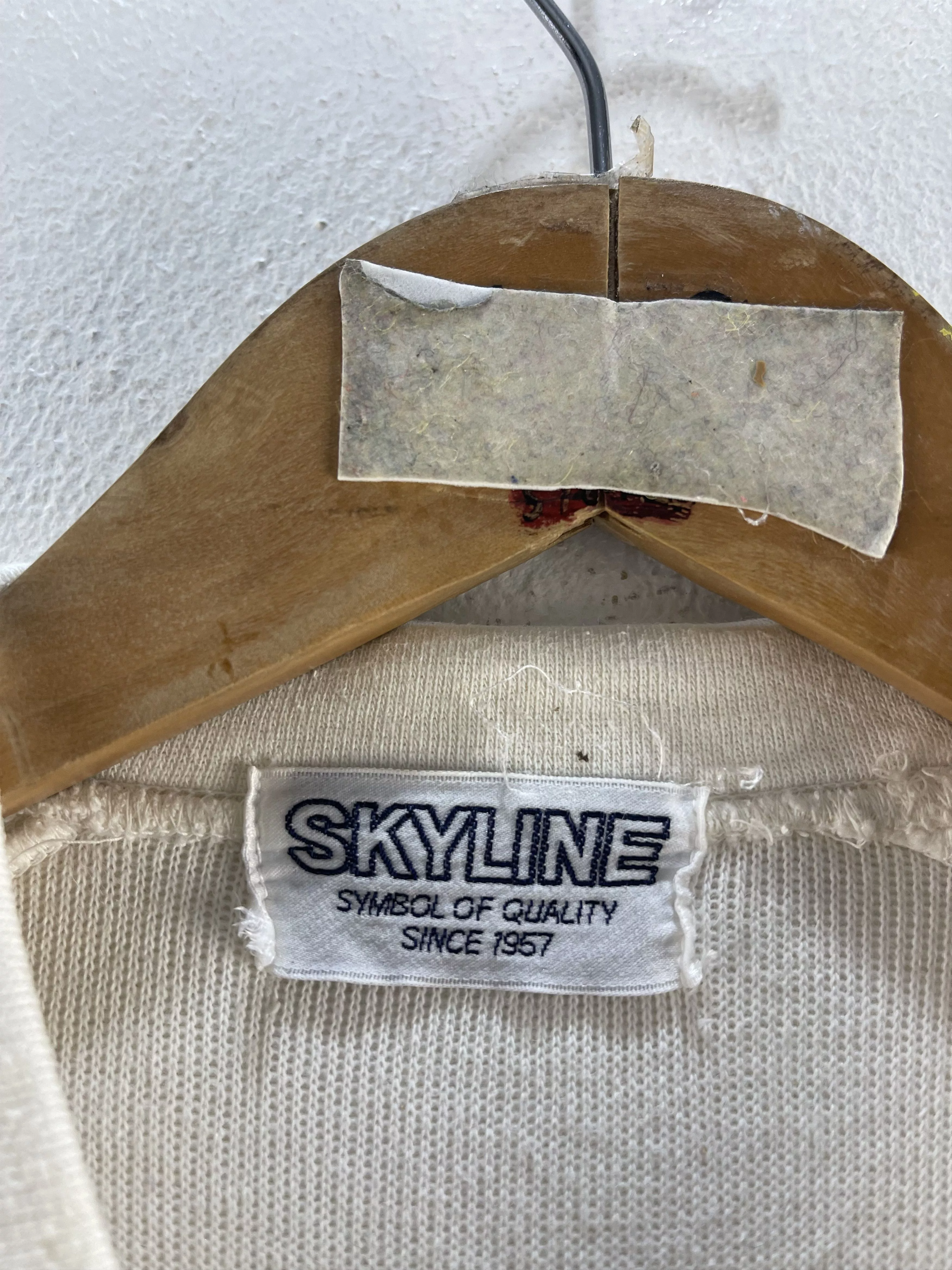Japanese Brand Sweatshirts Japanese Brand Vintage Skyline Spellout Crewneck Sweatshirt White
