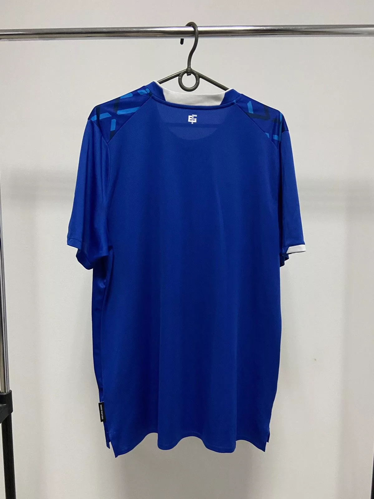 Umbro Short Sleeve T Shirts Umbro × Vintage Umbro Everton SportPesa Angry Birds Big Logo Vintage T shirt Blue