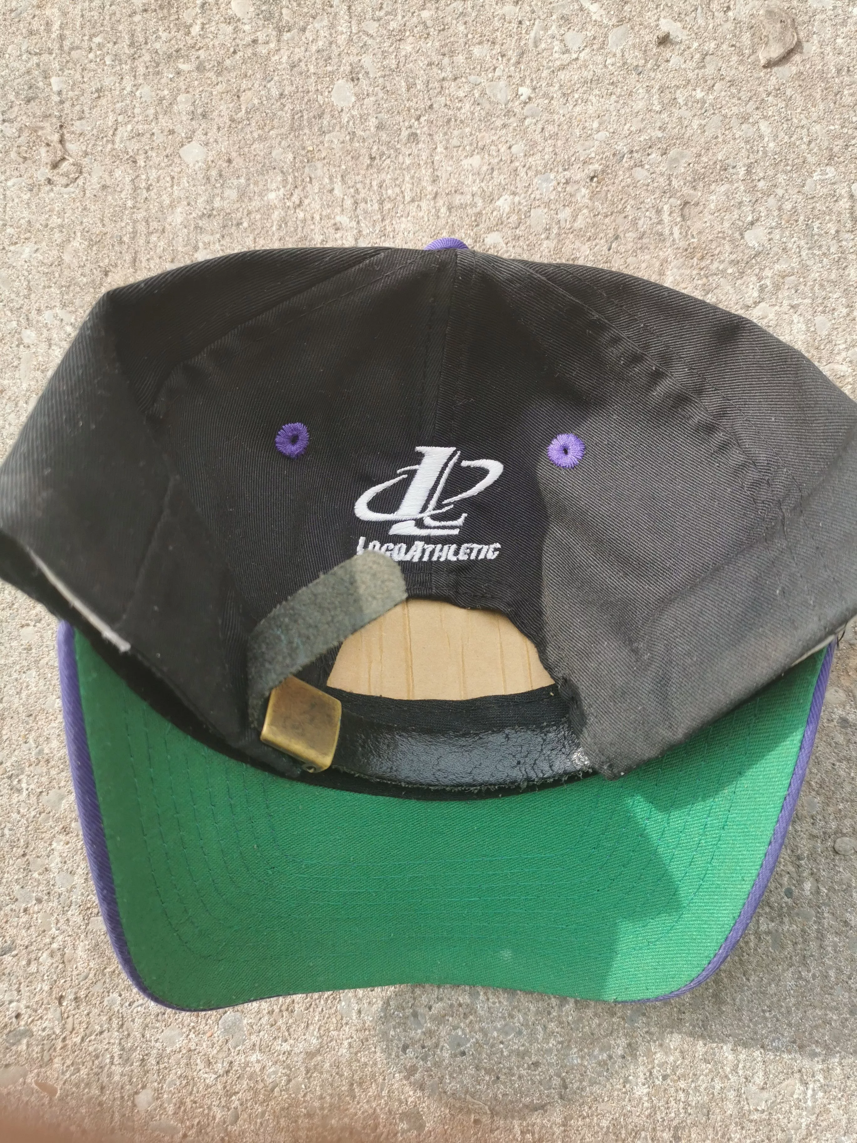 Logo Athletic Hats Logo Athletic Vintage 1994 Toronto Raptors strapback/snapback rare Black