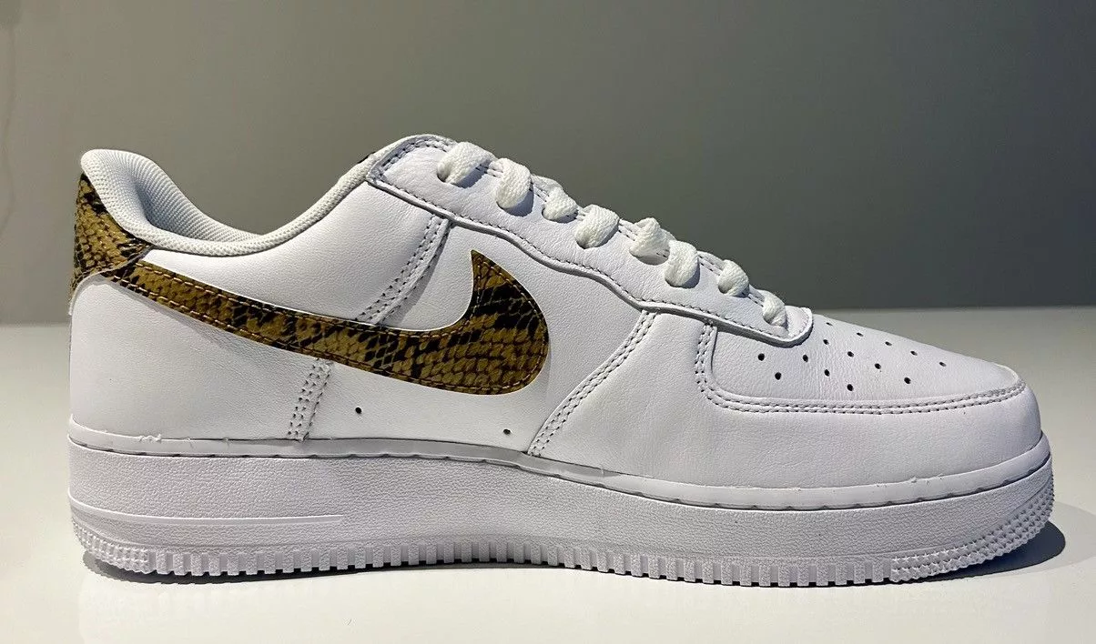 Nike Hi Top Sneakers Nike Air Force 1 Snake White