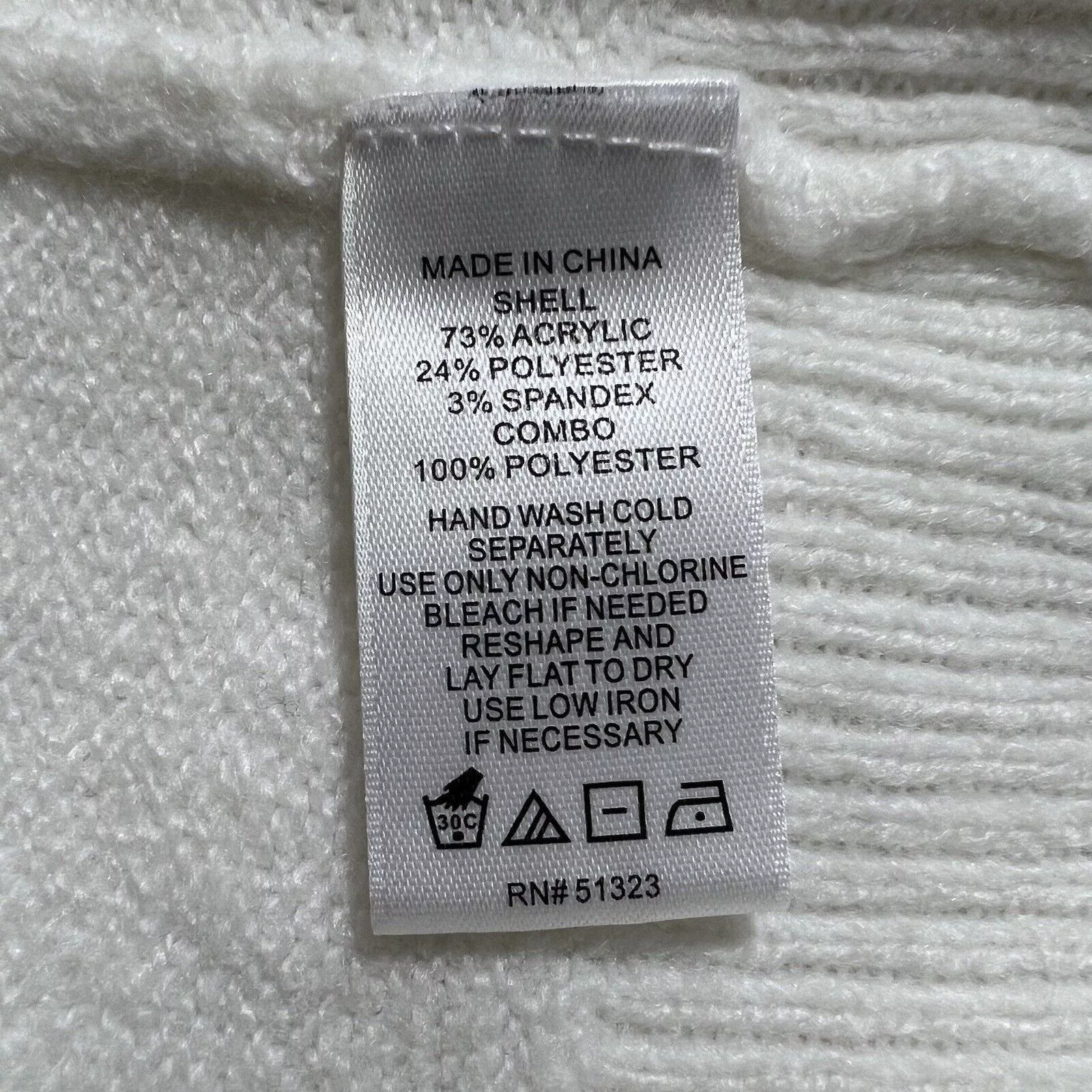 Nordstrom Sweatshirts Nordstrom CeCe Small Crewneck Pullover Lightweight Knit White Sweater