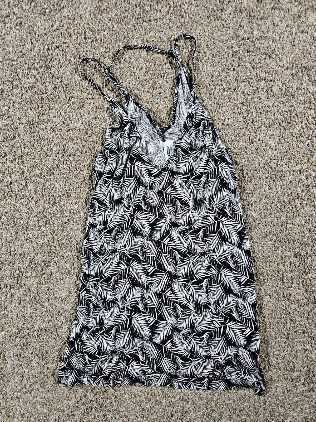 Old Navy Blouses Old Navy Black White Fern Sleeveless Spaghetti Strap Top M