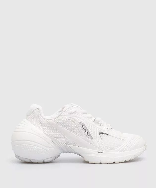 Givenchy Low Top Sneakers Givenchy o1srvl11e0624 Tk-Mx Runner Sneakers in White