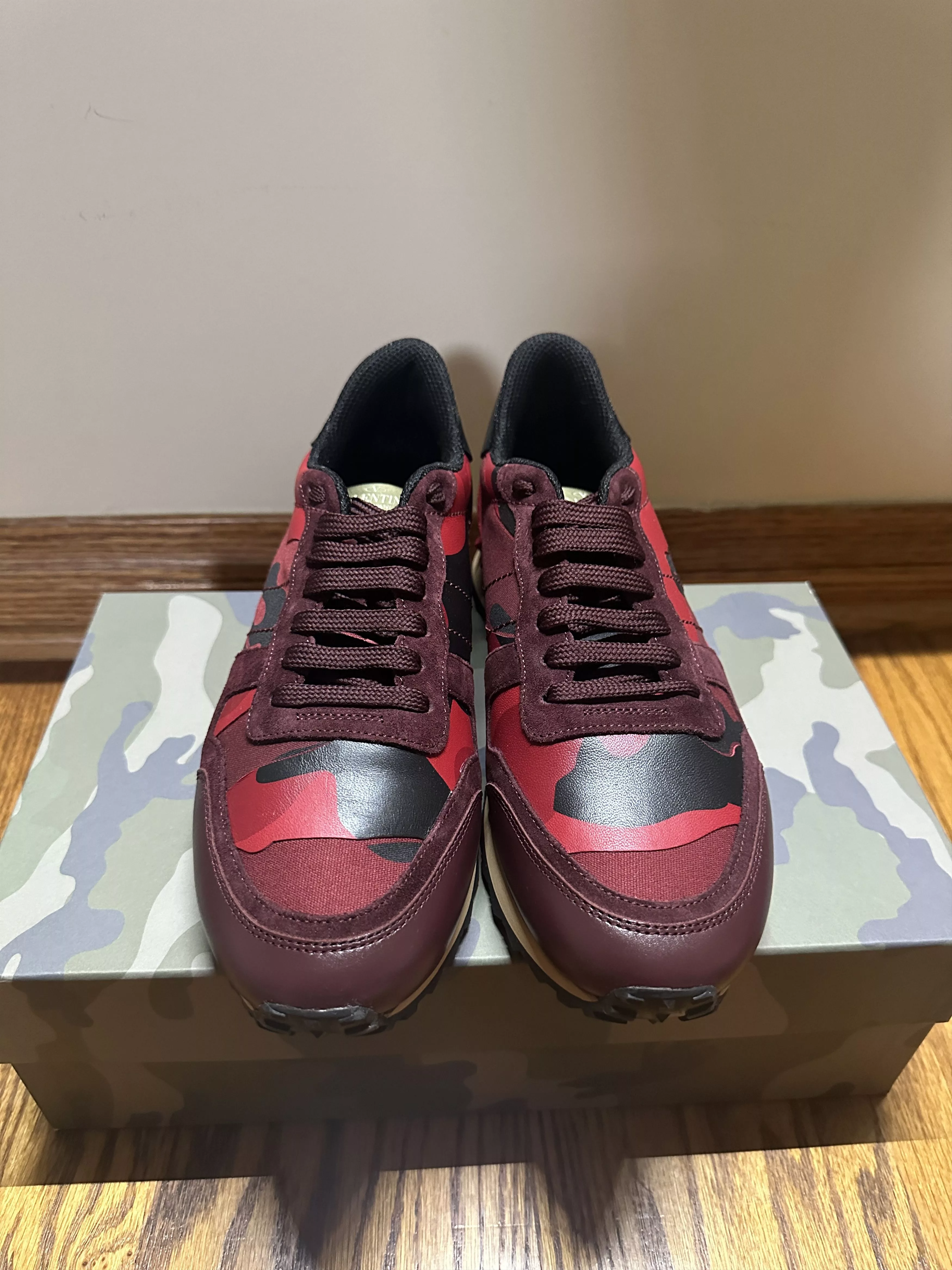 Valentino Low Top Sneakers Valentino Rockrunners Red
