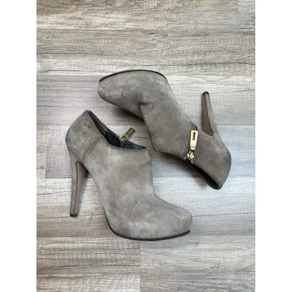 Prada Heels Size: 38 Gray