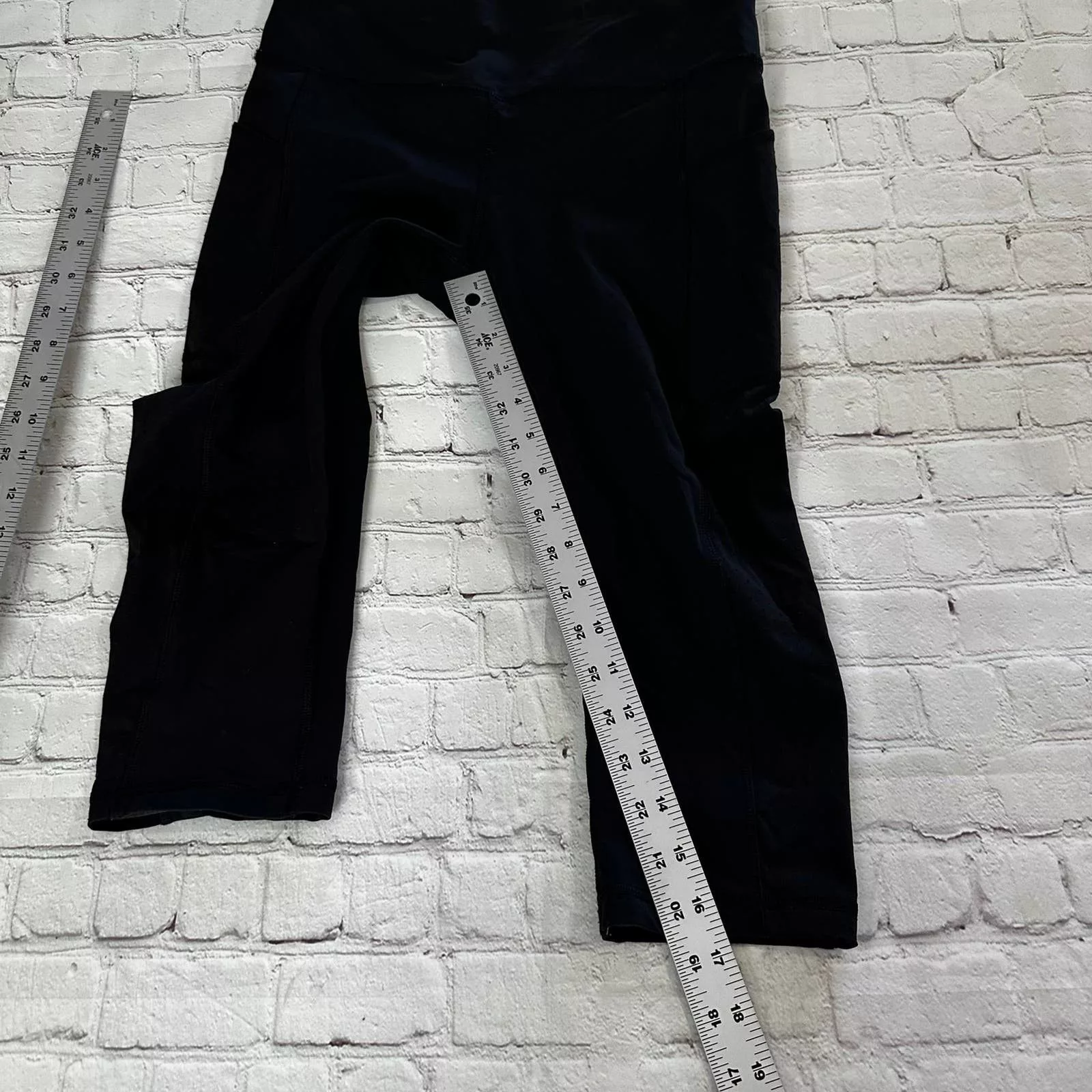 Black Lululemon Leggings size 6