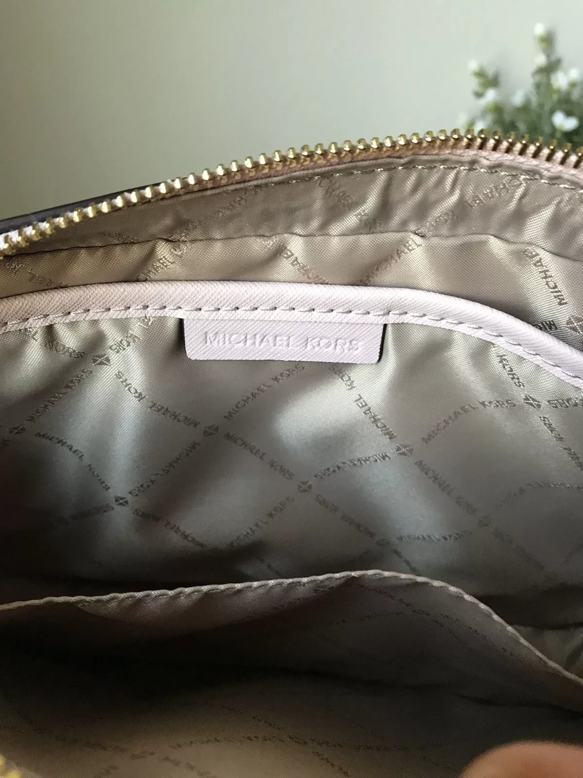 Michael Kors Crossbody Bags Michael Kors set Pink