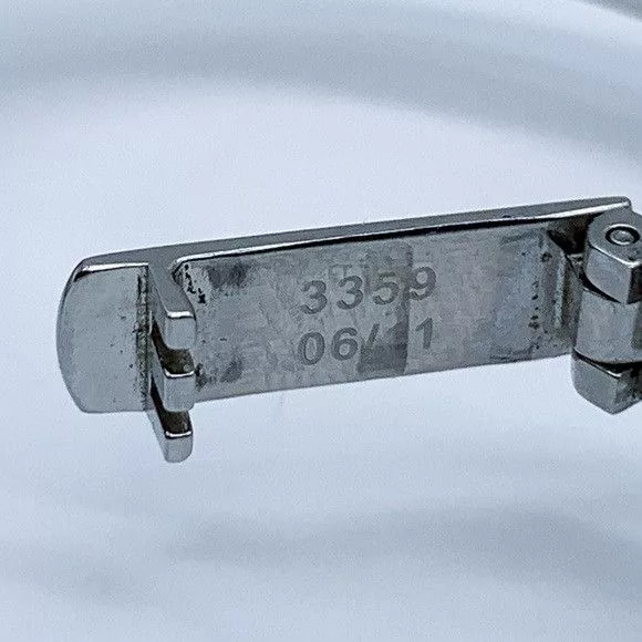 Gucci Watches Gucci 1500L Rectangular Stainless Steel Quartz Bangle Watch Silver
