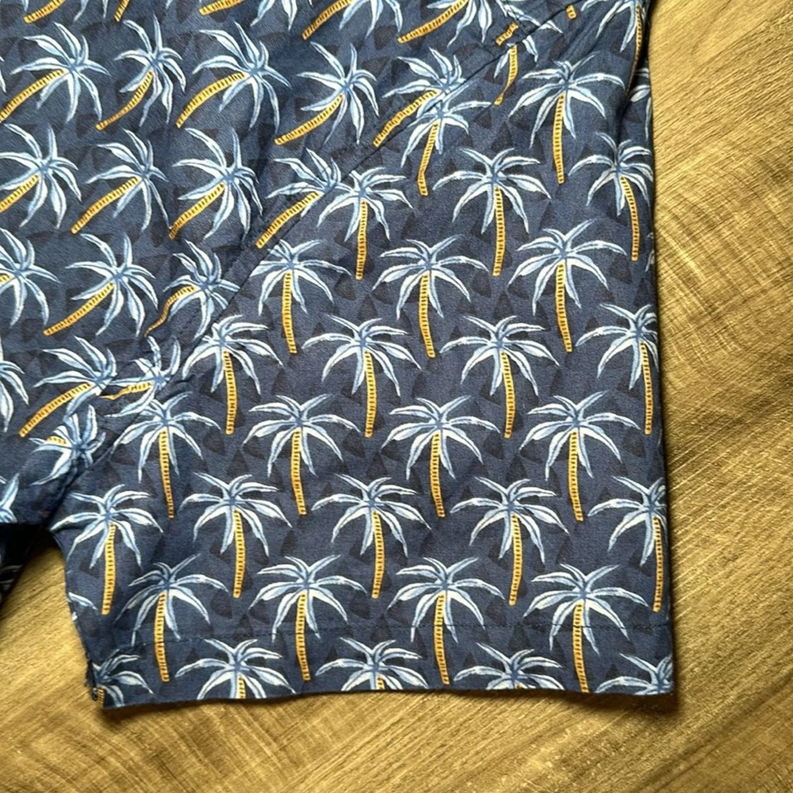 Slate & Stone Shirts Button Ups Slate & Stone Navy Mini Palm Tree Poplin Short Sleeve- Large Blue
