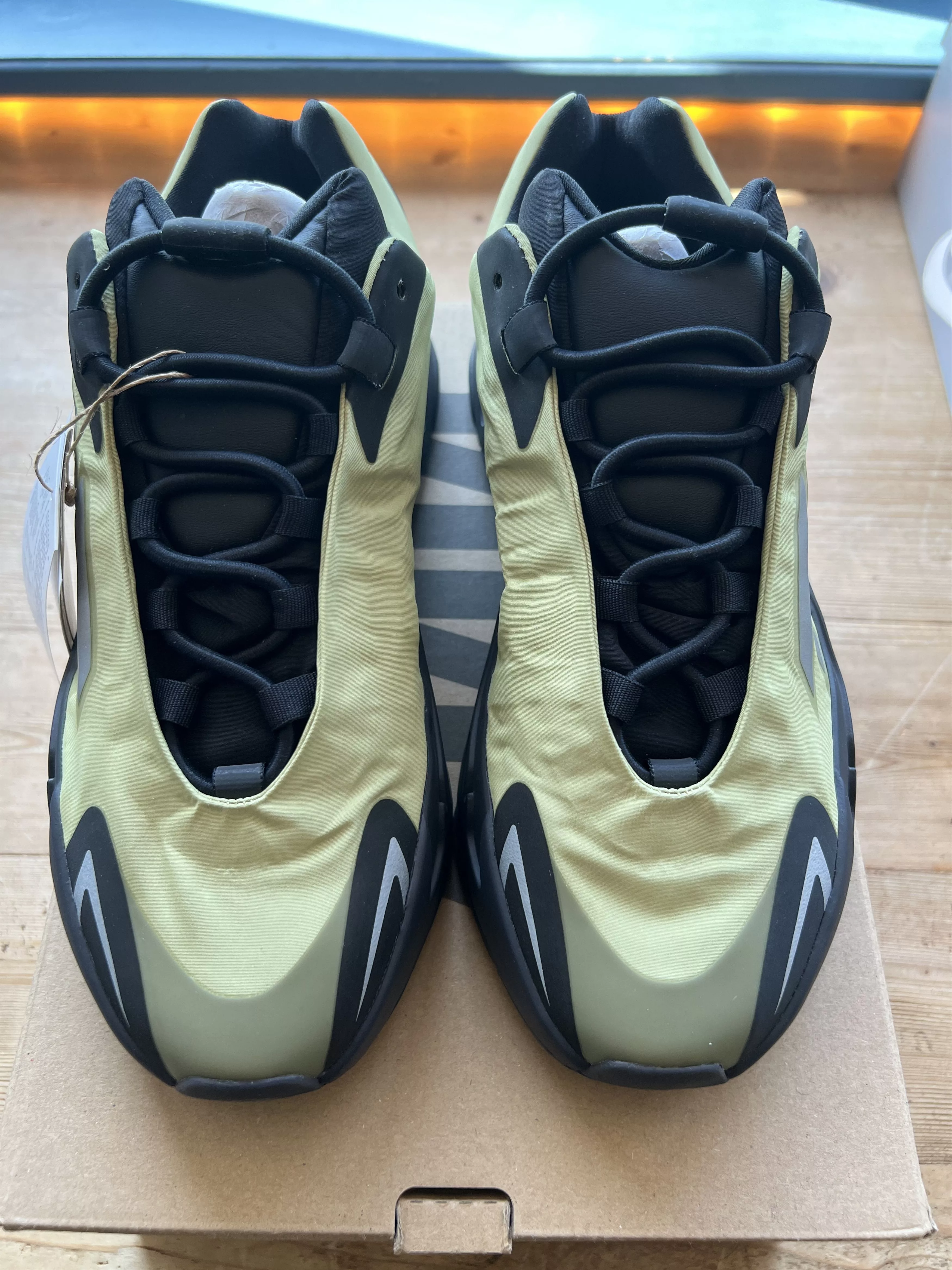 Adidas Low Top Sneakers adidas Yeezy Boost 700 MNVN Multi