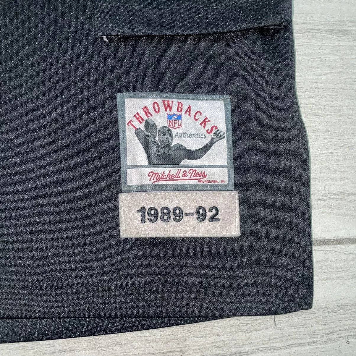Mitchell & Ness Jerseys MITCHELL & NESS 1989 FALCONS DEION SANDERS Size 54 Black