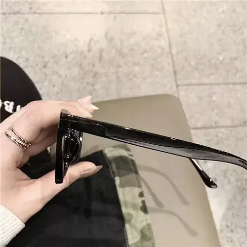 Vintage Sunglasses Vintage square frame sunglasses Black