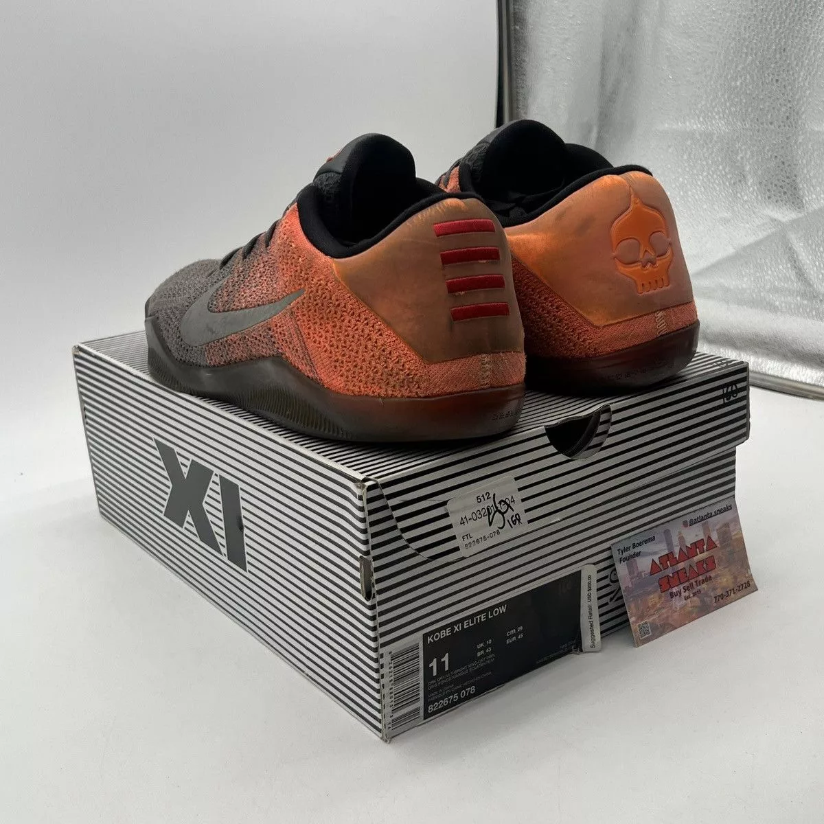 Nike Low Top Sneakers Nike Kobe 11 low Easter Gray