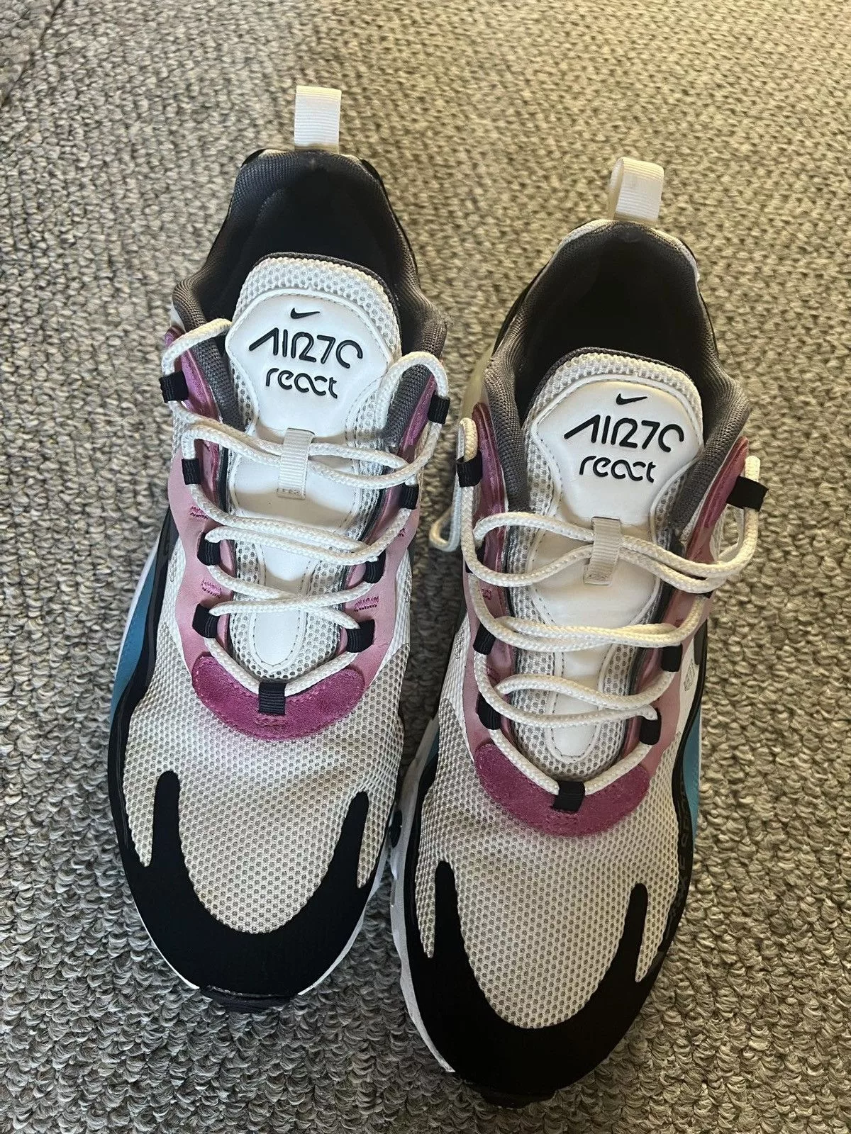 Nike Low Top Sneakers Nike 270 React White