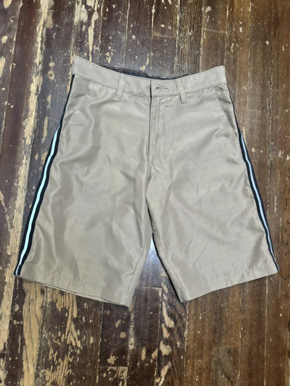 ‘BURNSIDE SHORTS’ Shorts Size 14-16 Gray