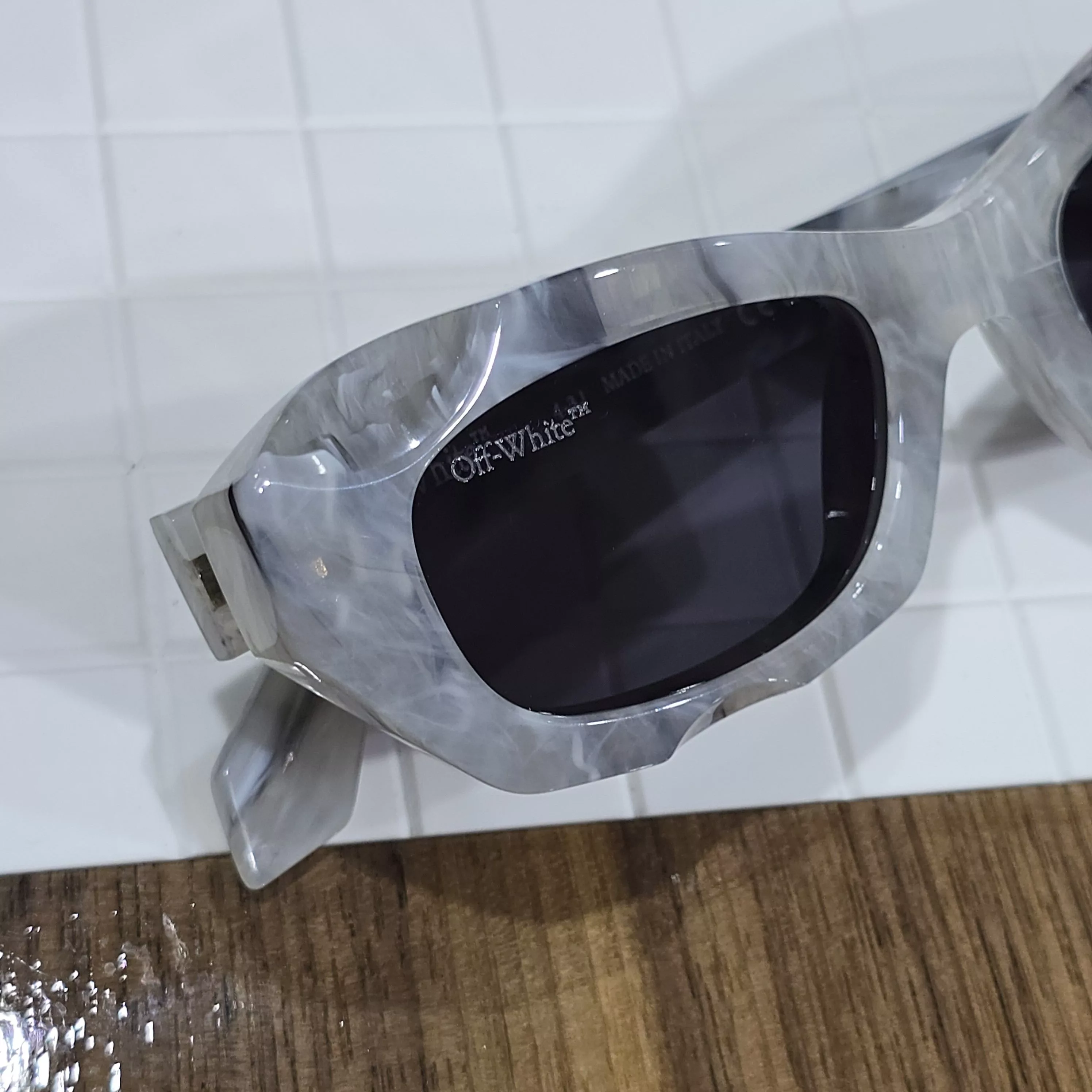 Off-White Sunglasses Off-White OFF WHITE Marble-effect Sunglasses Multi