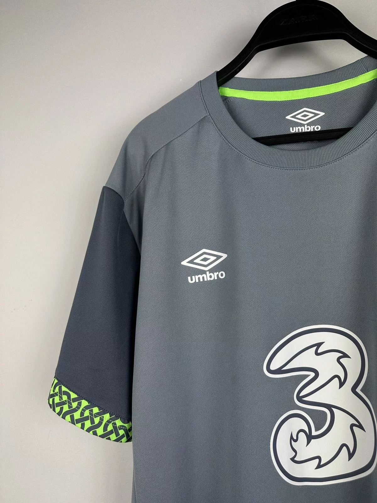 Umbro Jerseys Ireland Umbro Soccer Jersey Gray