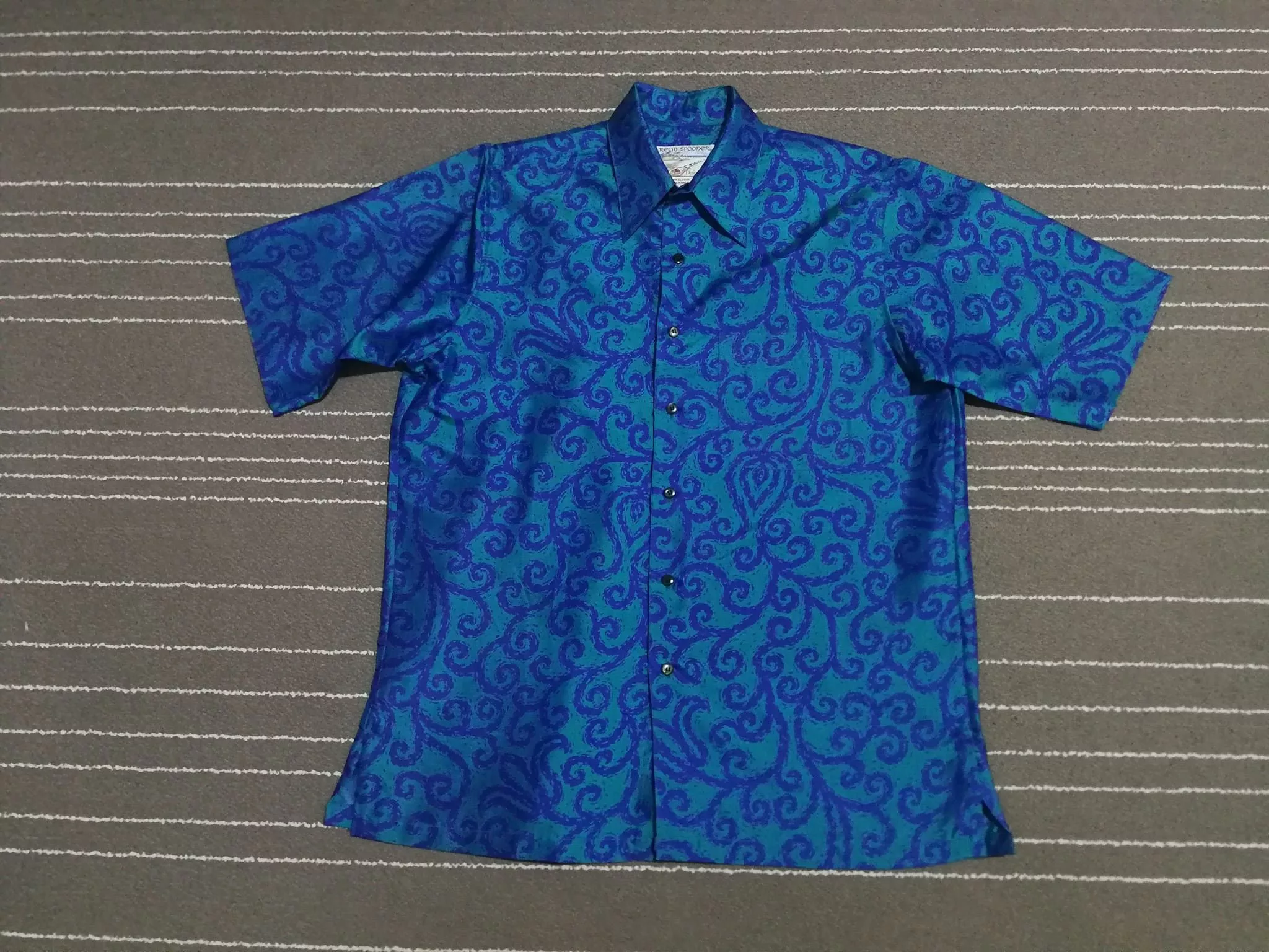 Reyn Spooner Shirts Button Ups RARE Reyn Spooner Thai silk S Multi