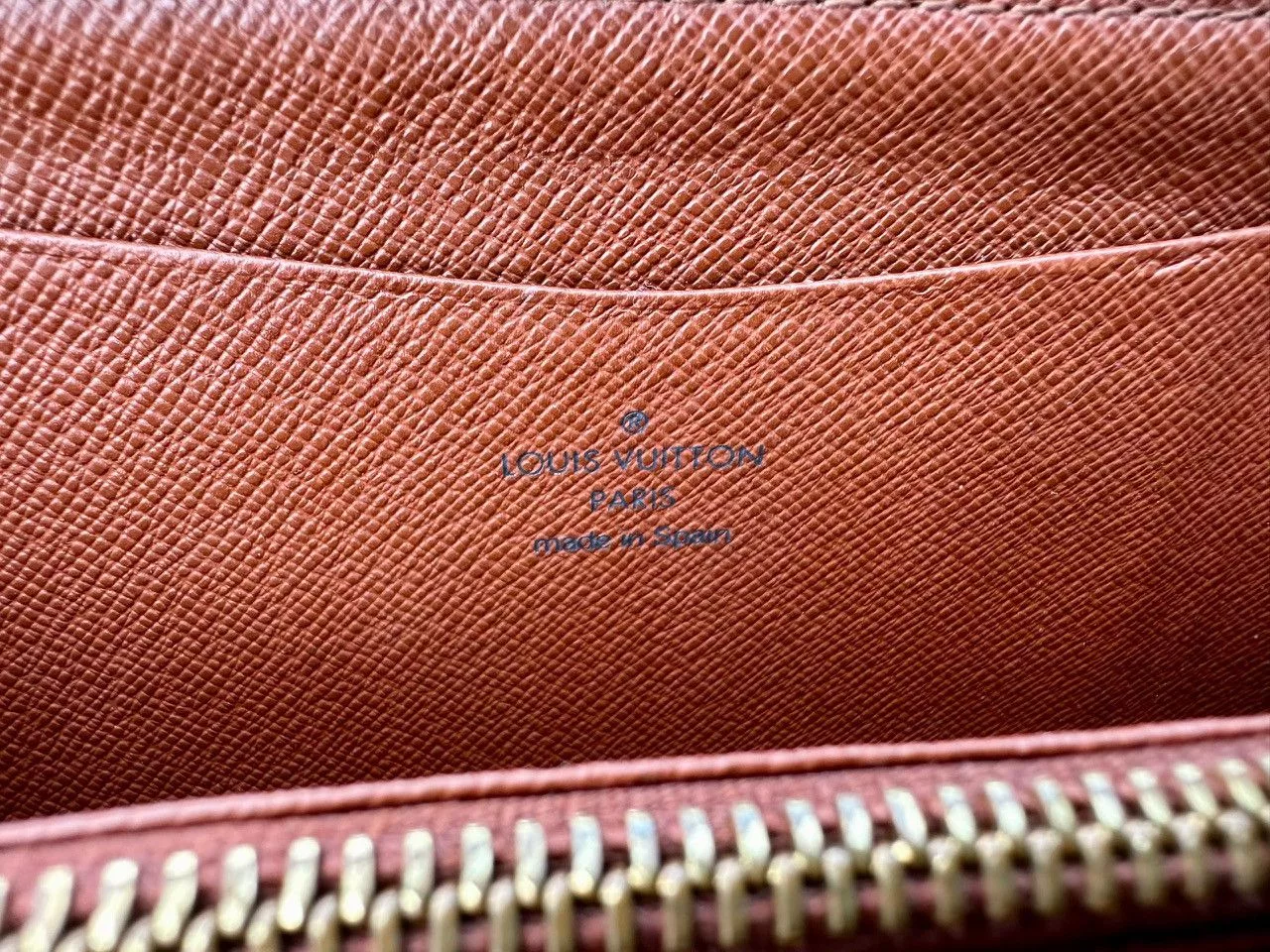 Louis Vuitton Wallets Authentic Louis Vuitton Monogram Canvas Zippy Wallet Brown