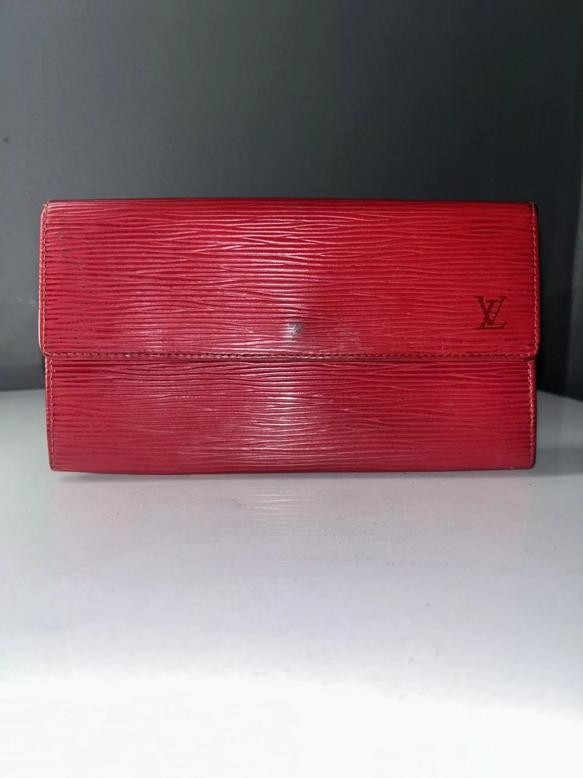 Louis Vuitton Wallets Louis Vuitton Red Epi Sarah Wallet SR1010