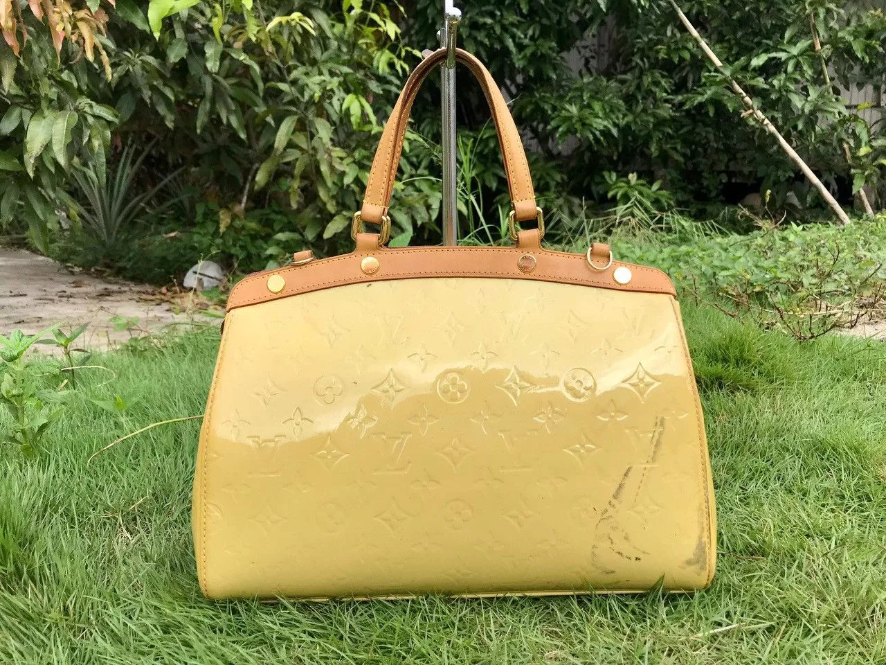 Louis Vuitton Handle Bags Authentic Louis Vuitton Monogram Vernis Leather Brea MM Bag Yellow