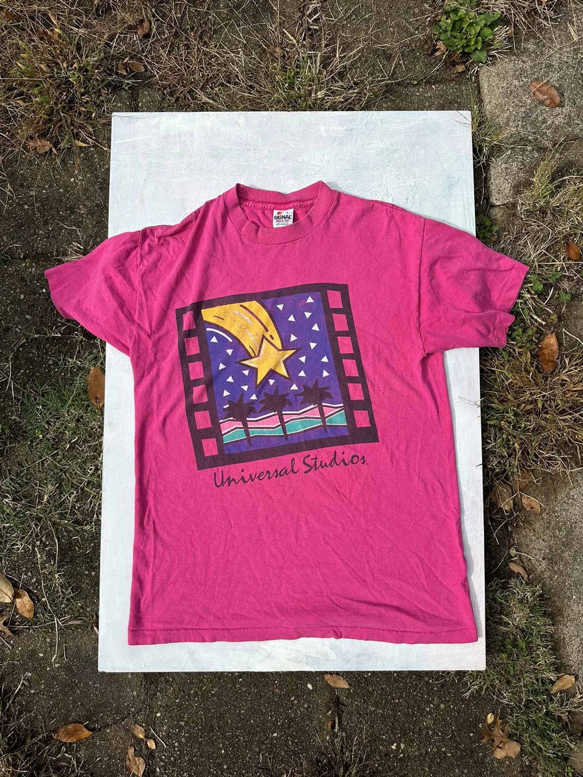 Universal Studios Short Sleeve T Shirts Universal Studios × Vintage Crazy vintage 90s universal studios Orlando FL USA Pink