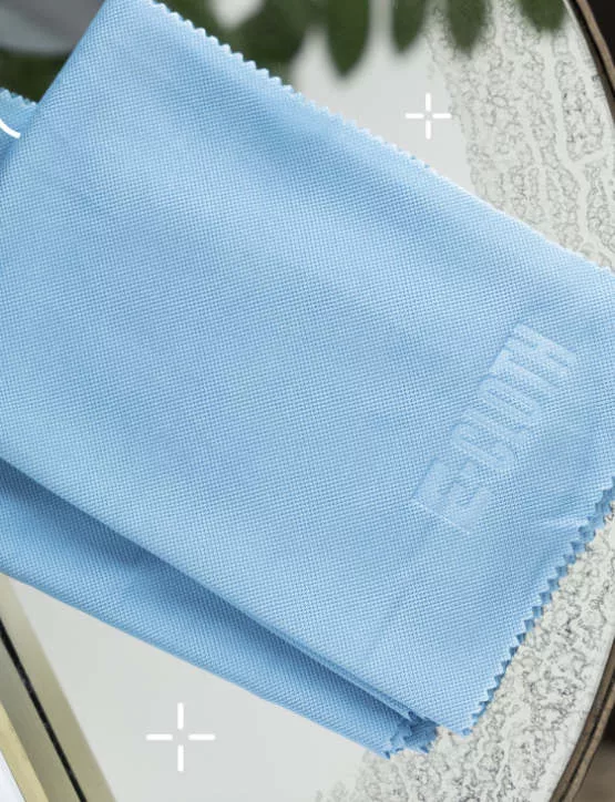 Glass & Polishing Cloth-Alaskan Blue