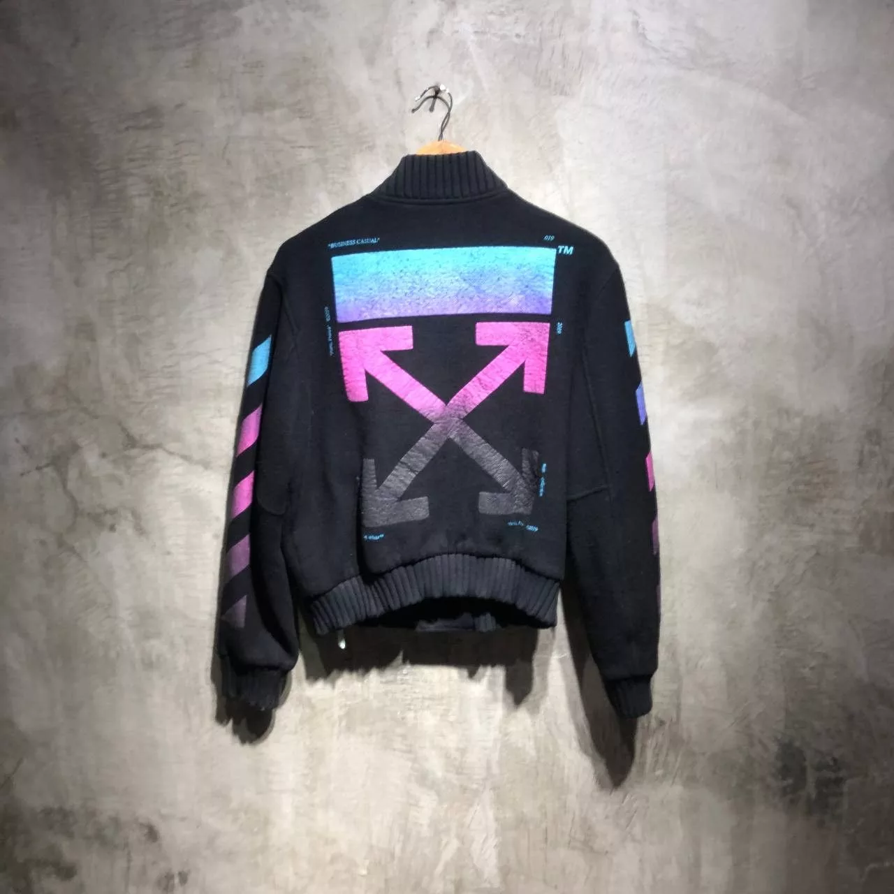 Off-White Bombers Off-White Gradient Arrows Bomber jacket Black