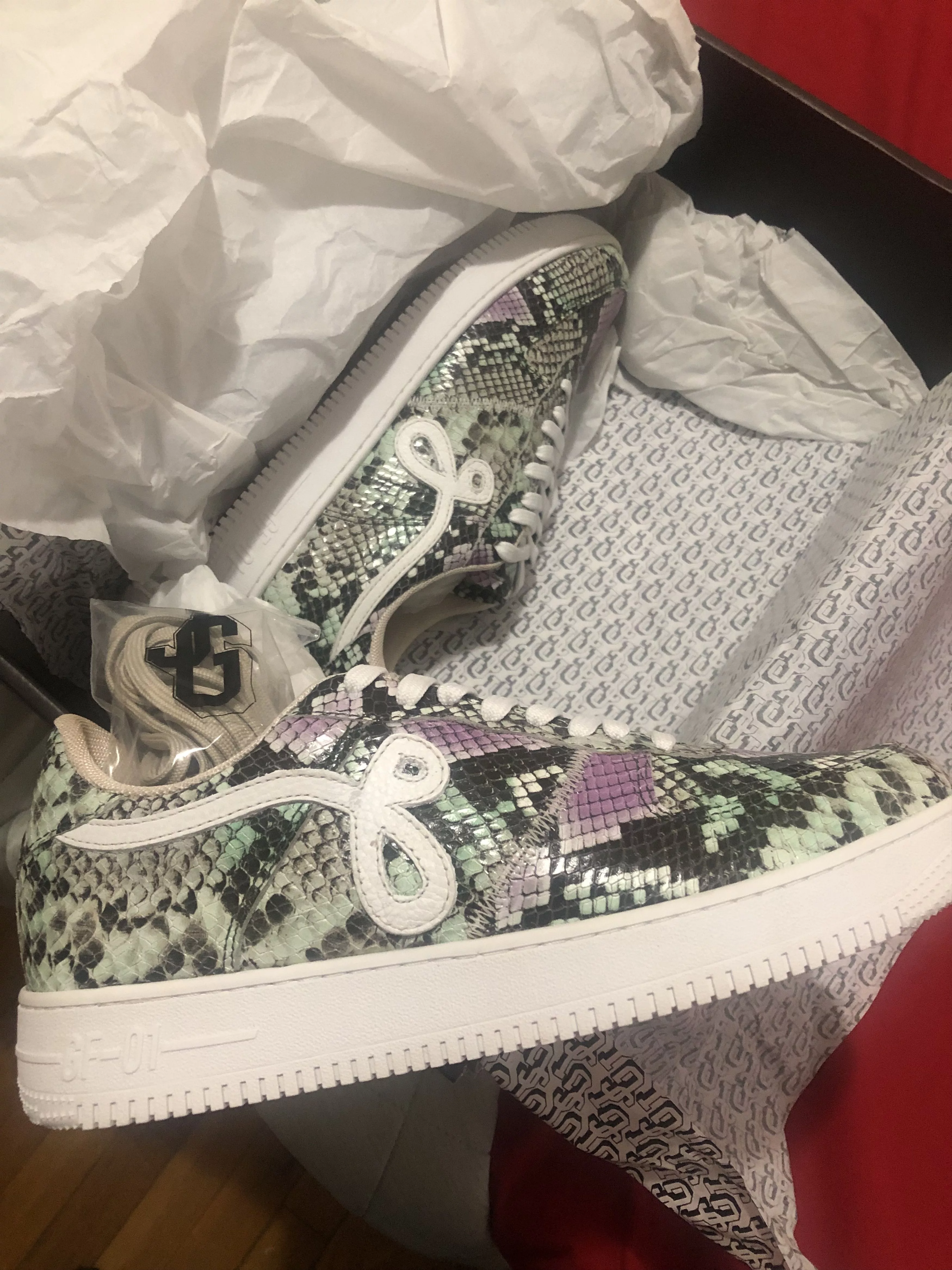 John Geiger Low Top Sneakers John Geiger GF-01 Multi-Python White