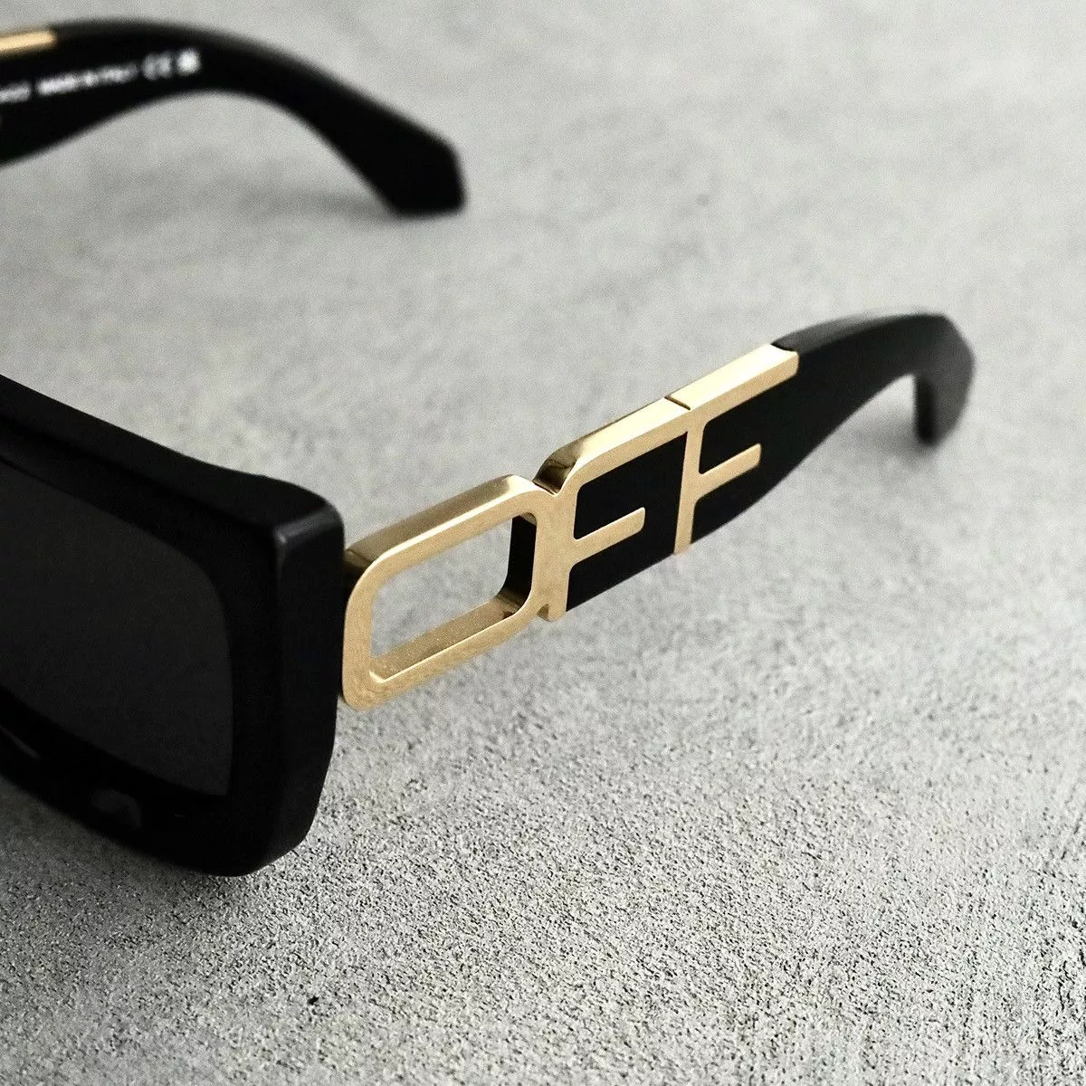 Off-White Sunglasses Off-White OFF WHITE BOSTON SUNGLASSES Black