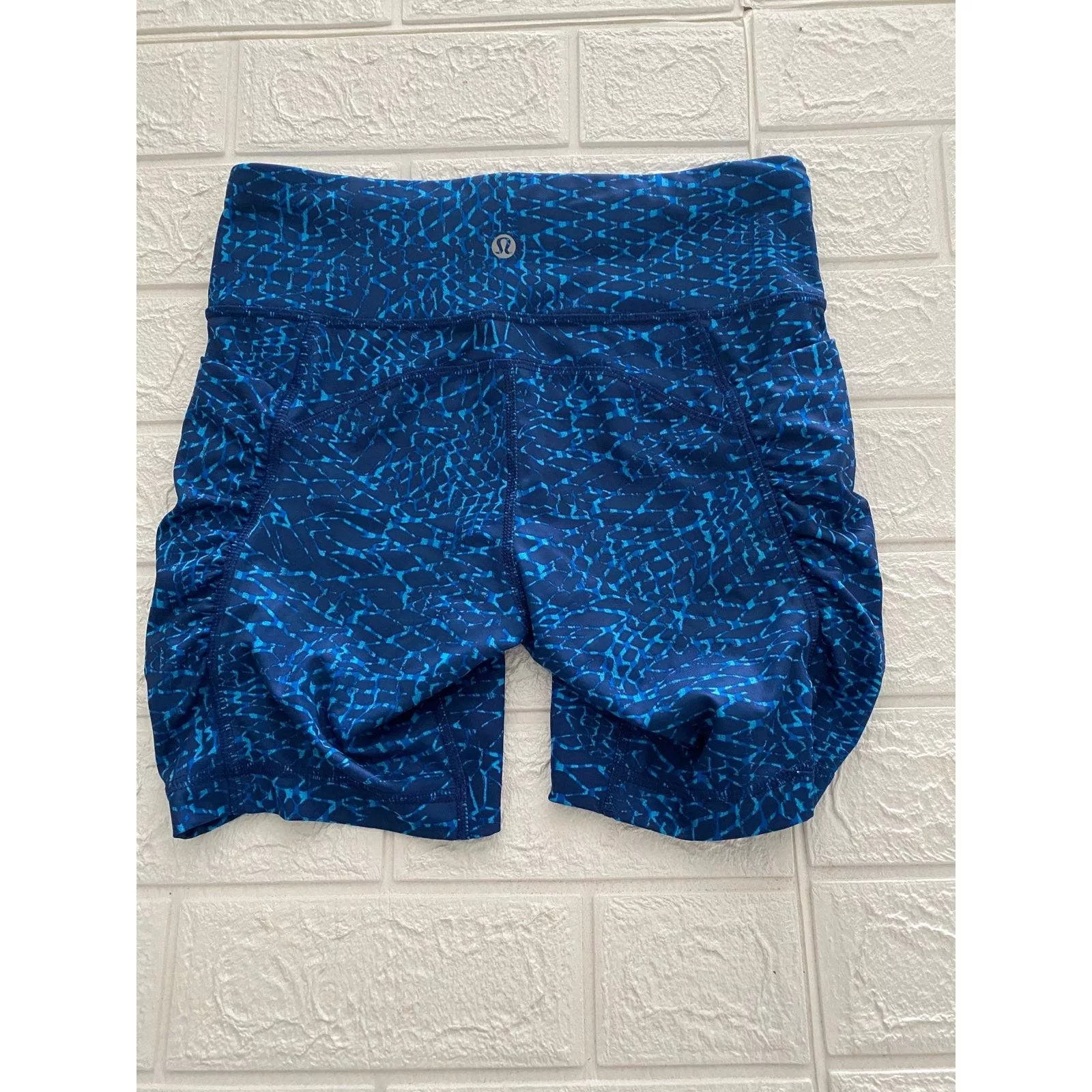 lululemon shorts size 4 Blue