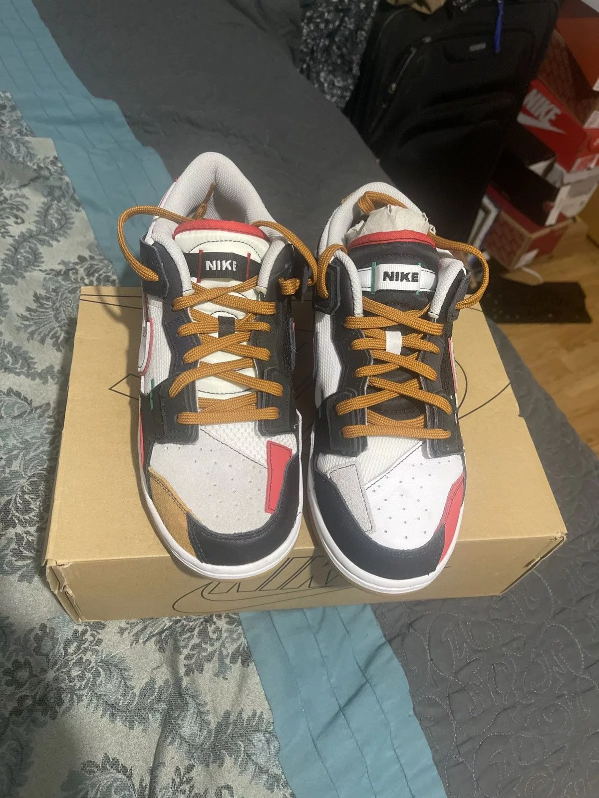 Nike Low Top Sneakers Nike dunks scrap prm White