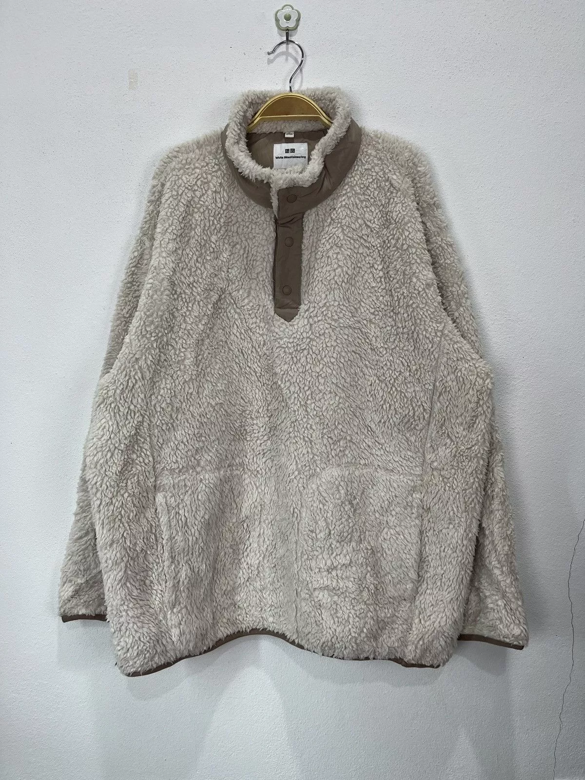 Uniqlo Light Jackets Uniqlo × White Mountaineering White Fleece Oversized Long-Sleeve Pullover Jacket