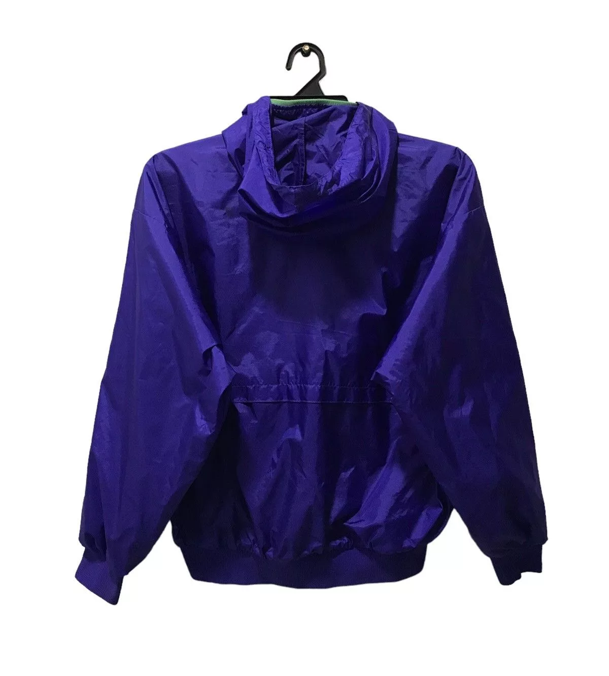 Asics Light Jackets ASICS STRATOS JACKET HOODIE Purple