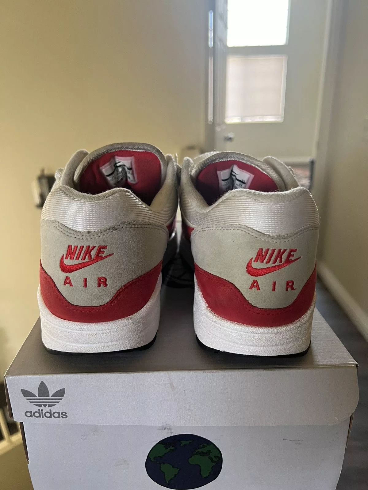 Nike Low Top Sneakers Nike Air max 1 Red/White size 11