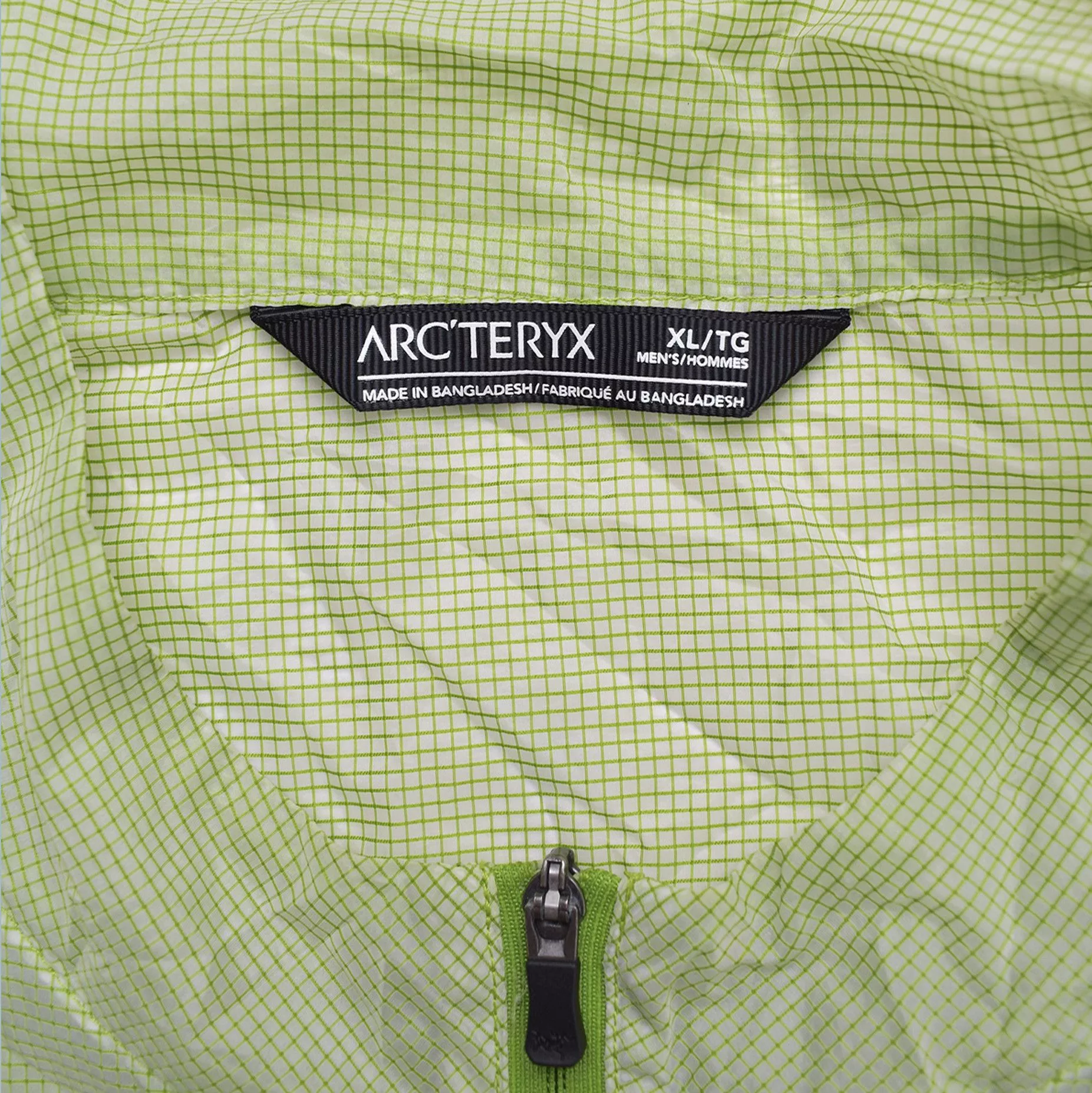 Arc'teryx Light Jackets ARC'TERYX Light Green Checkered Runners Jacket Like New