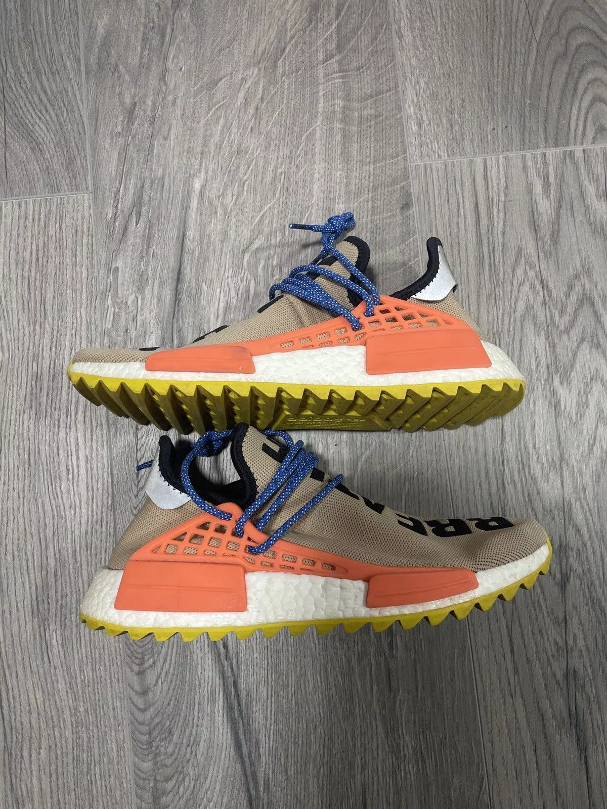 Pharrell Low Top Sneakers Pharrell x NMD Trail Human Race 2017 Multi