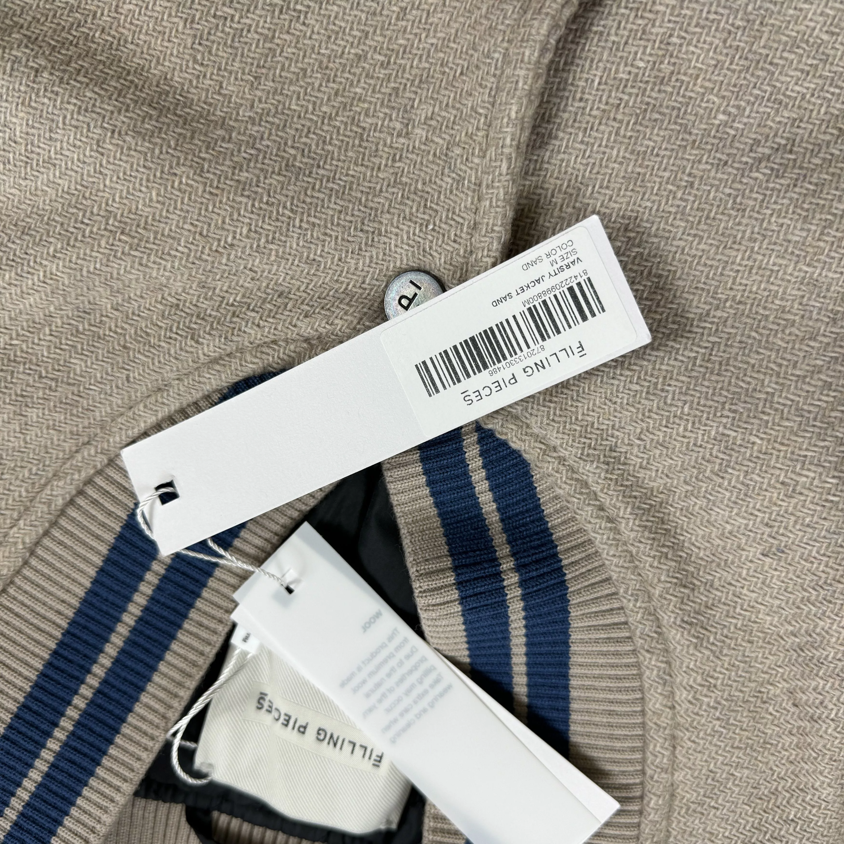 Filling Pieces Bombers NEW Filling Pieces Varsity Jacket Beige
