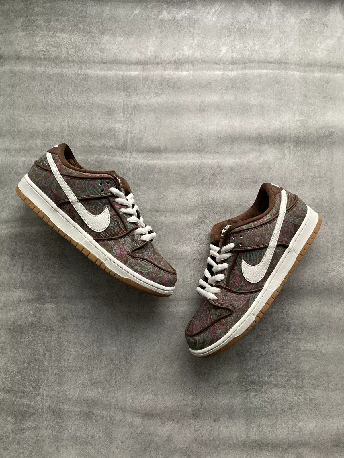 Nike Low Top Sneakers Nike dunk sb Paisley Brown