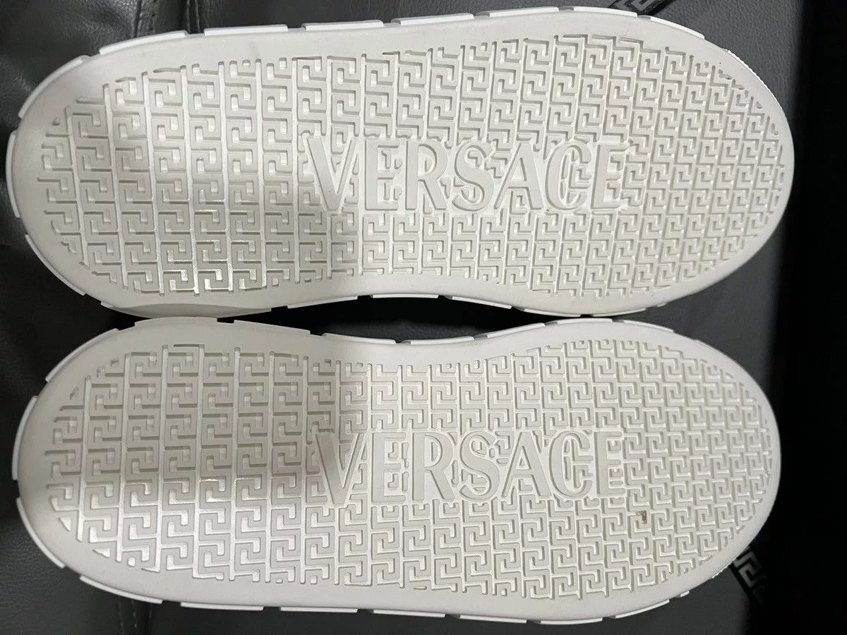 Versace Low Top Sneakers Versace Greca sneakers White