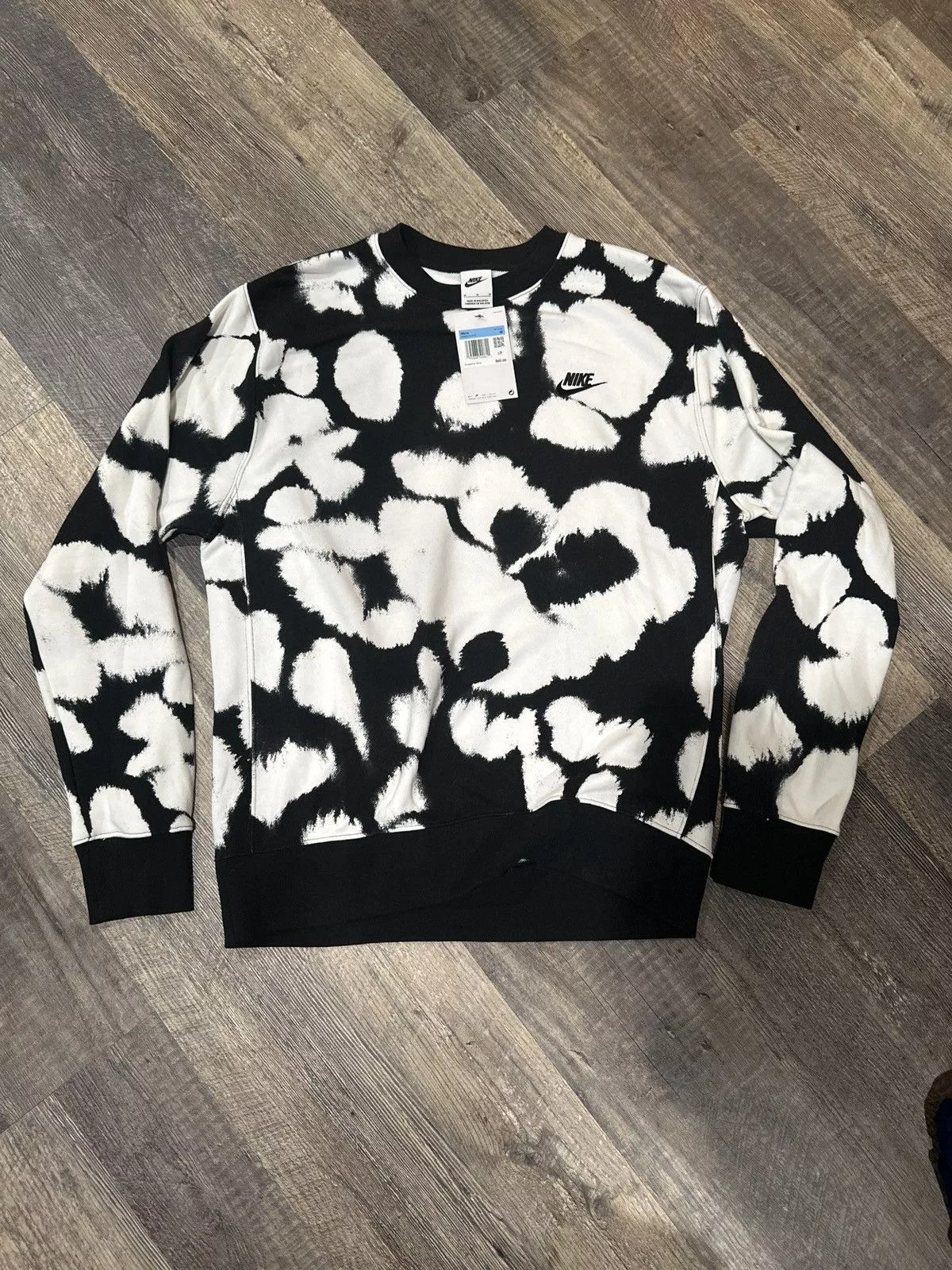 Nike Sweatshirts Hoodies Nike crew neck black and white pattern Gray