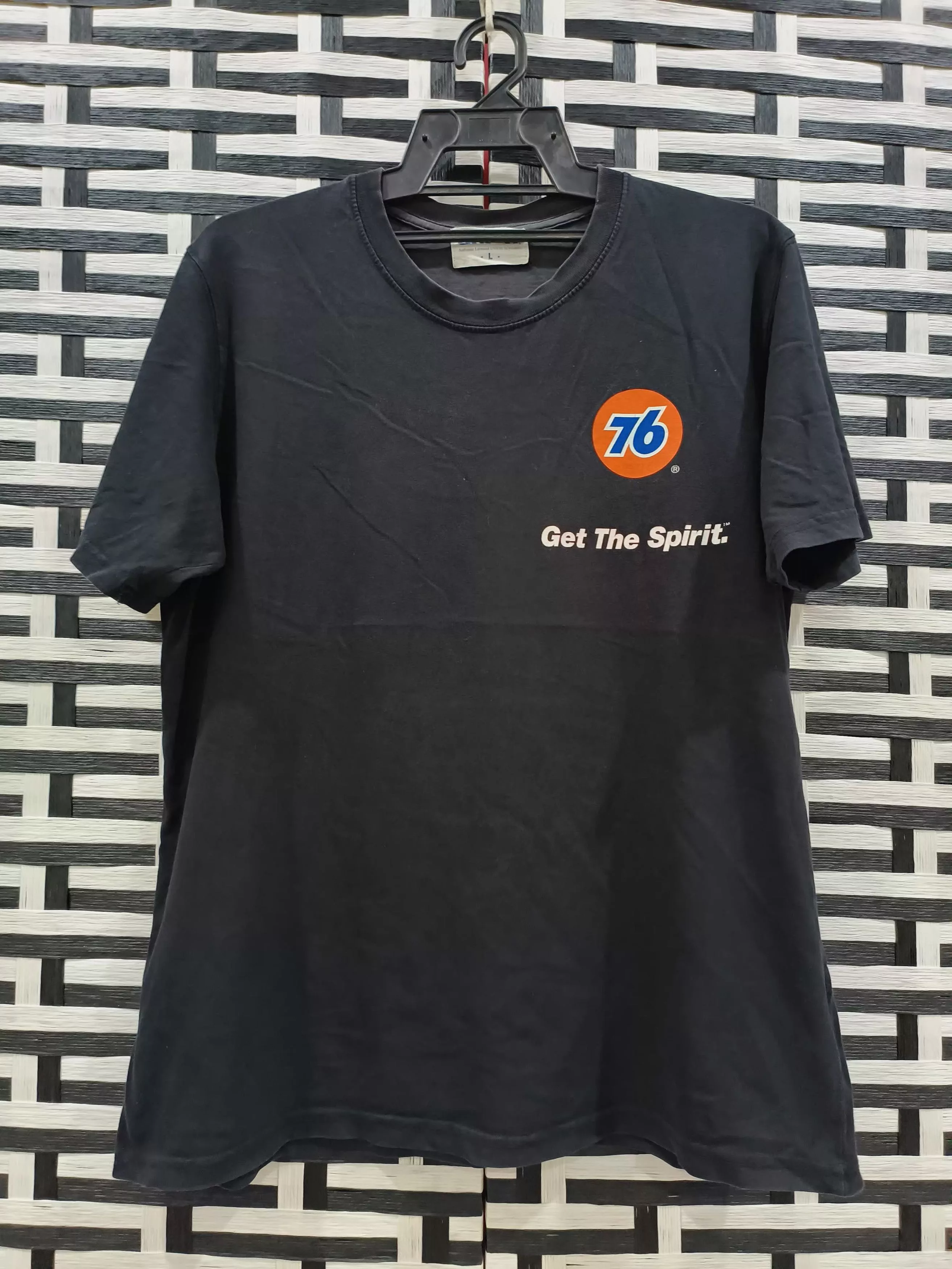Vintage Short Sleeve T Shirts Vintage Distressed Union 76 Thrashed tee Black