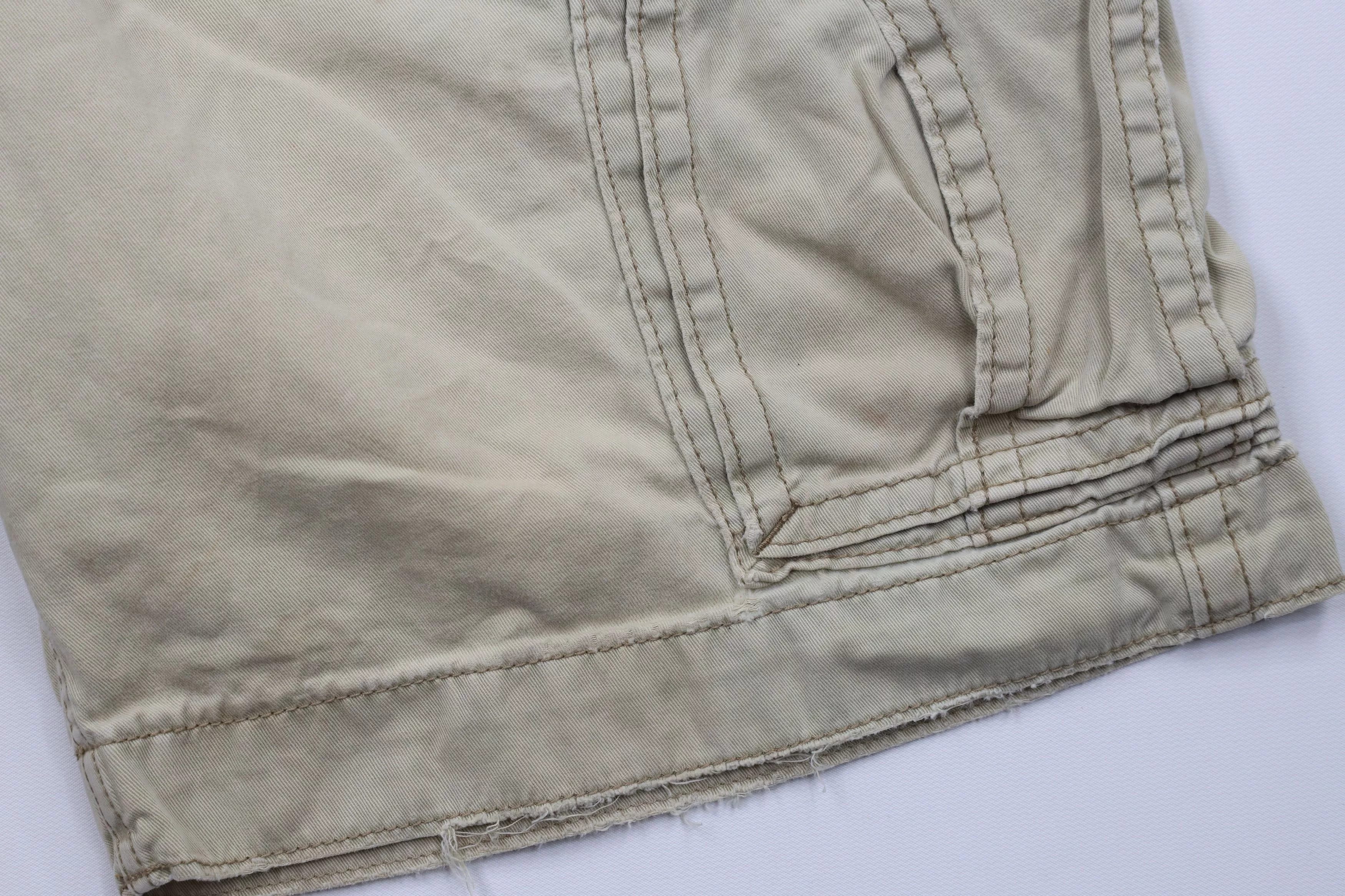 American Eagle Outfitters Shorts American Eagle Outfitters × Vintage Vintage American Eagle Outfitters Length Cargo Shorts Beige