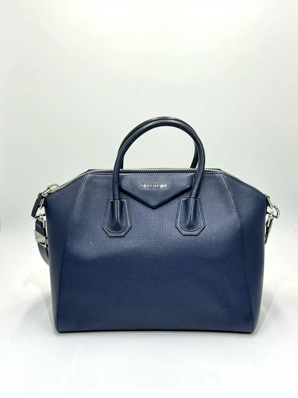 Givenchy Handle Bags Givenchy Antigona Medium Leather Hand Bag Blue