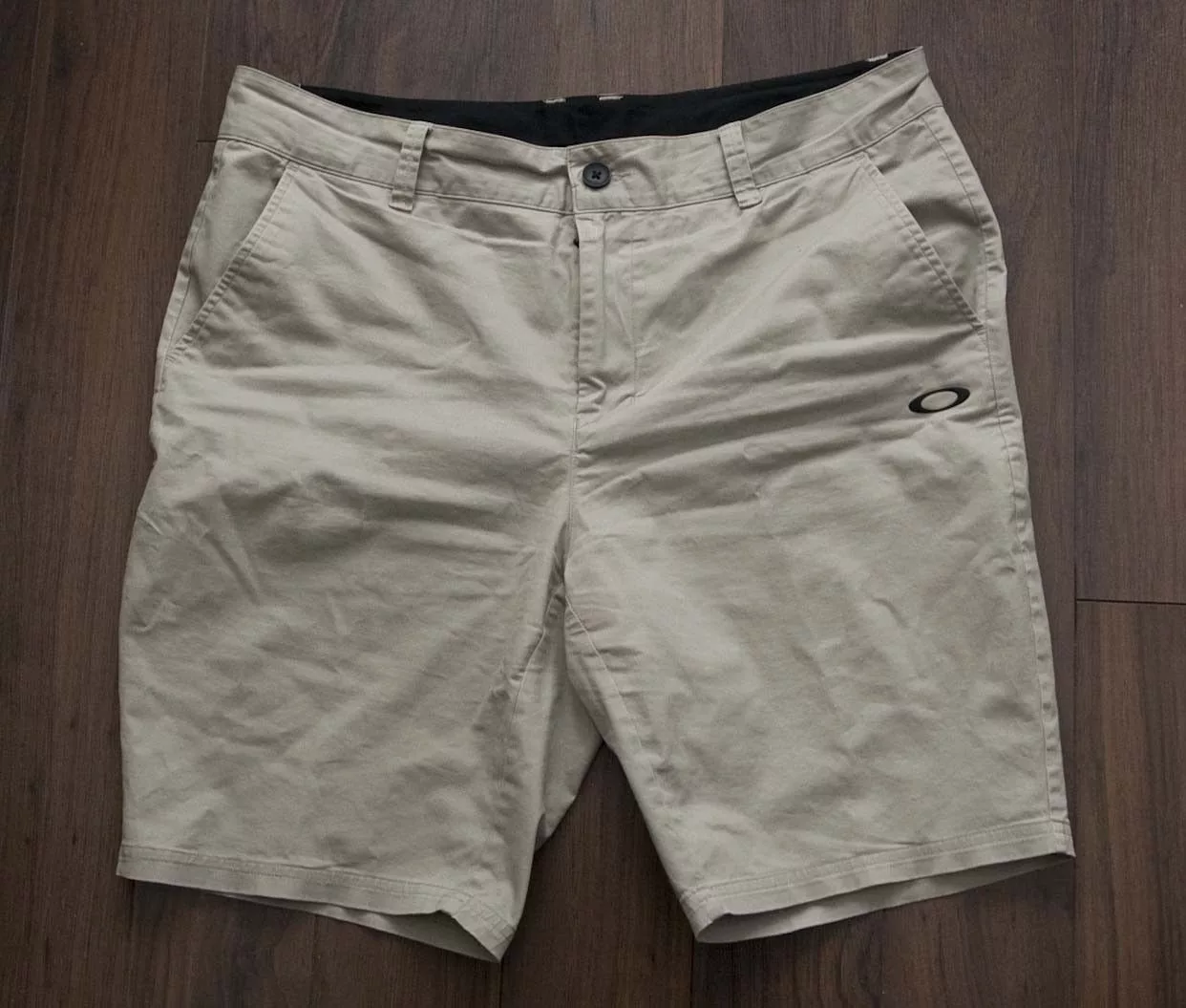 Oakley Shorts Size 37 Pale Brown Multi