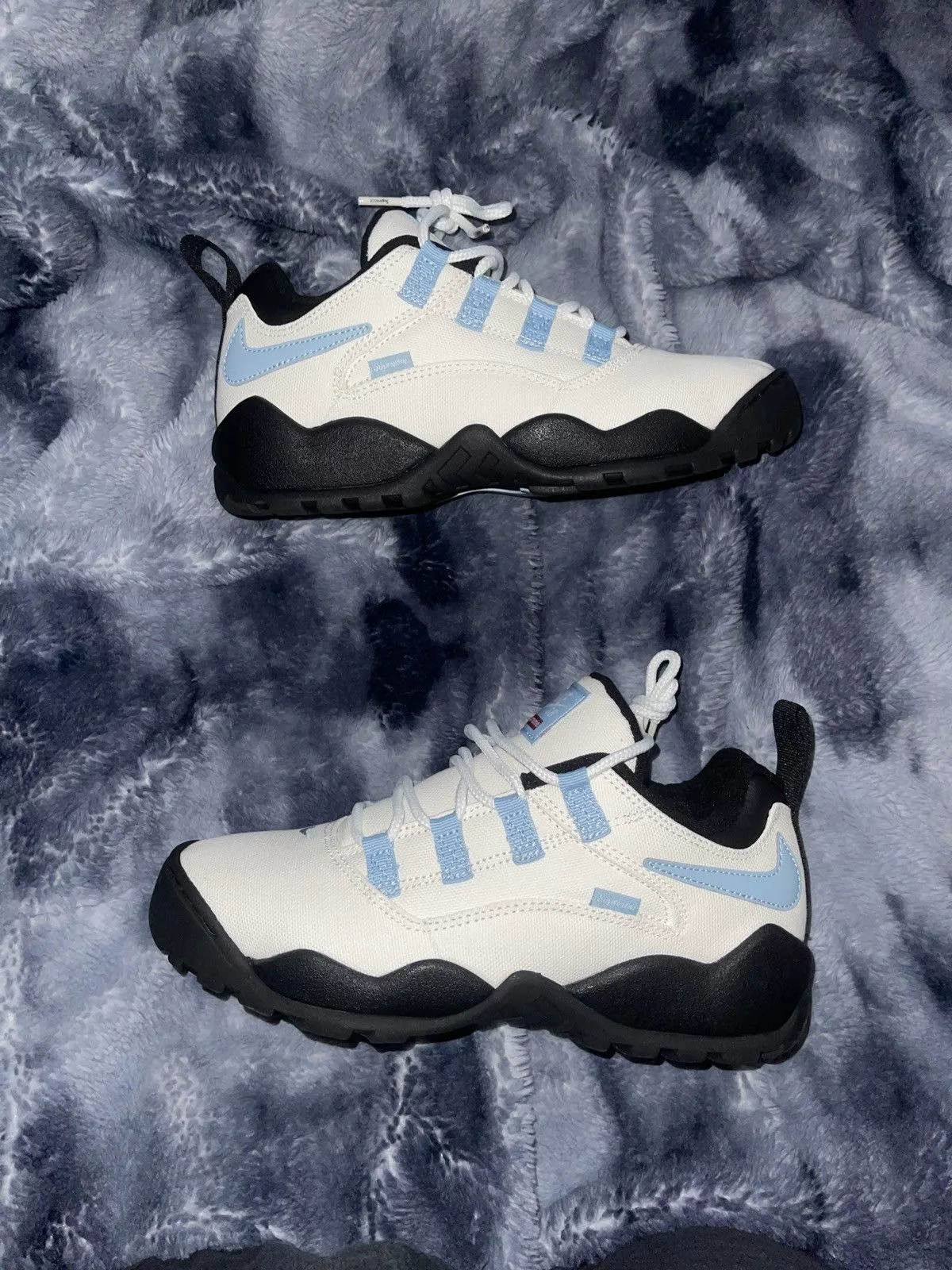 Nike Hi Top Sneakers Nike × Supreme NIKE SB DARWIN LOW Blue