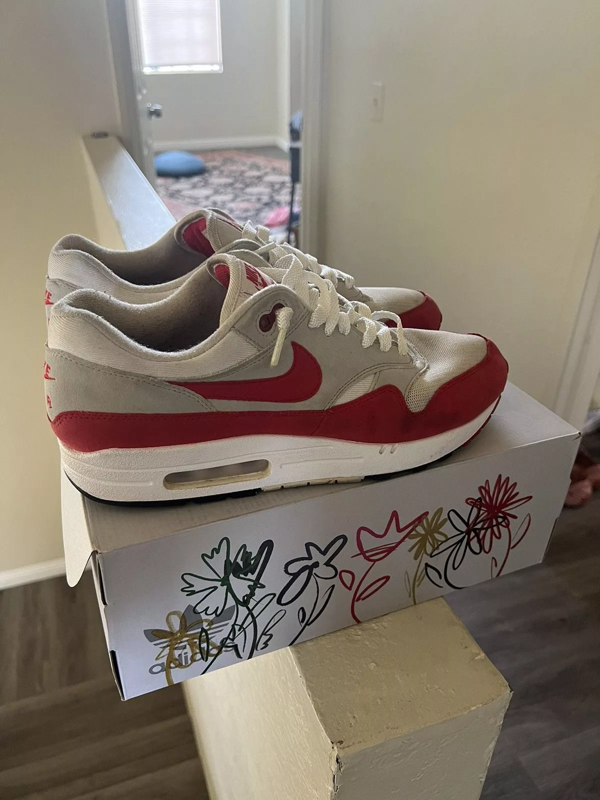 Nike Low Top Sneakers Nike Air max 1 Red/White size 11