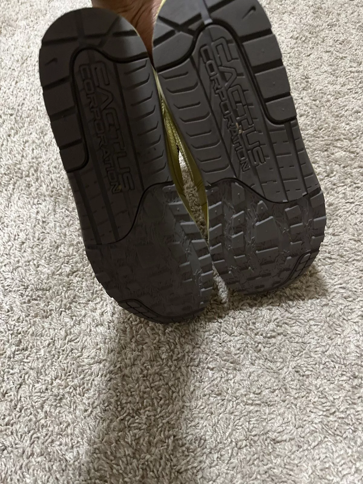Travis Scott Low Top Sneakers Travis Scott Airmax 1 Gold